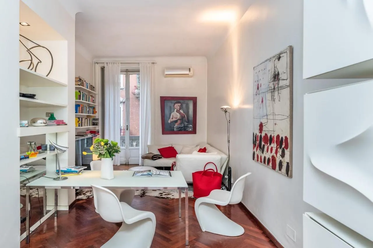 Very Central In Cadorna Station Area! Excellent If You Arrive From Malpensa Airport Milán Apartmán