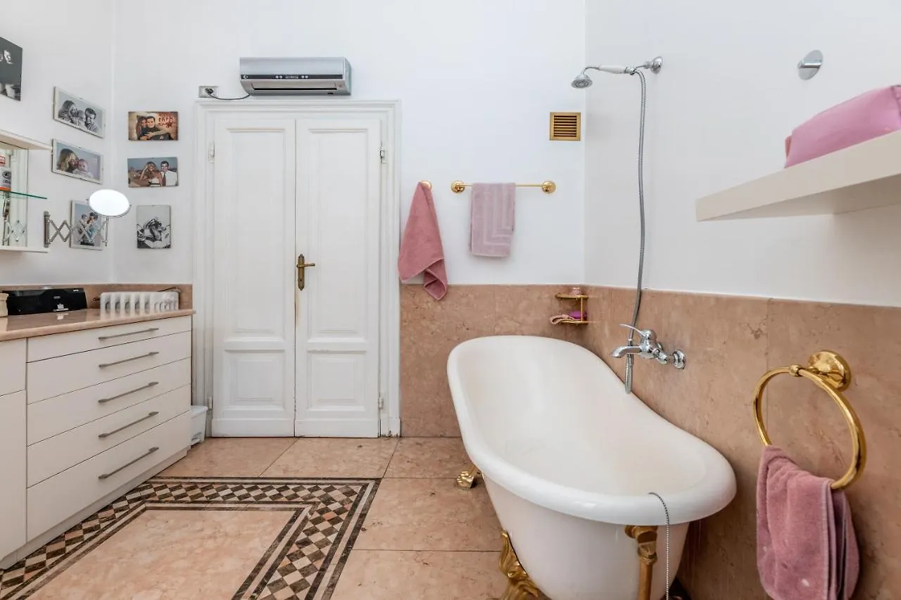 Apartmán Very Central In Cadorna Station Area! Excellent If You Arrive From Malpensa Airport Milán
